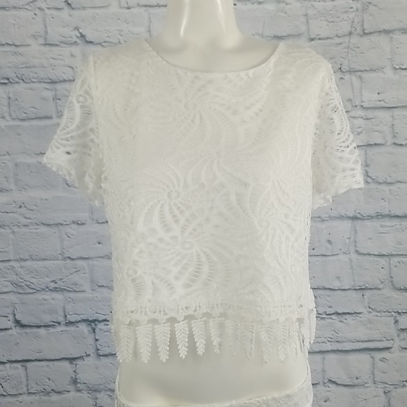 Embroidered Lace 2pc Skirt Set. - Picture 9 of 14